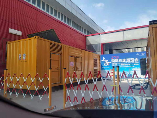 北川发电车出租-发电机无电压或电压太低怎么办？