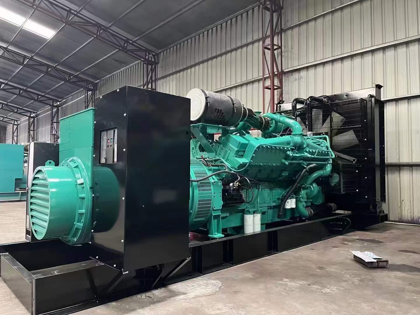 北川如何降低 800kW 柴油发电机输出电流的波动？